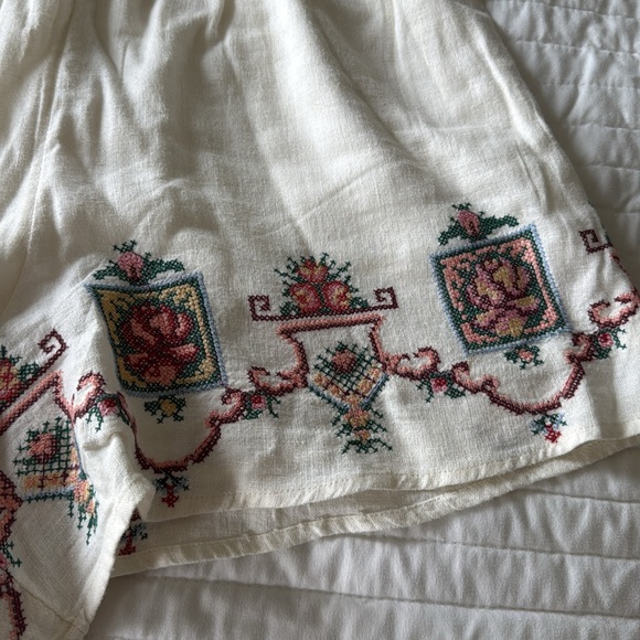 Abercrombie & Fitch Shorts - Picture 3 of 8